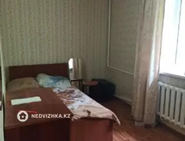 2-комнатная квартира, этаж 1 из 4, 50 м², На длительный срок