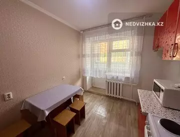 2-комнатная квартира, этаж 10 из 10, 50 м²
