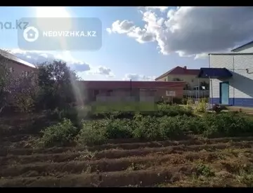 5-комнатная квартира, этаж 1 из 2, 170 м²