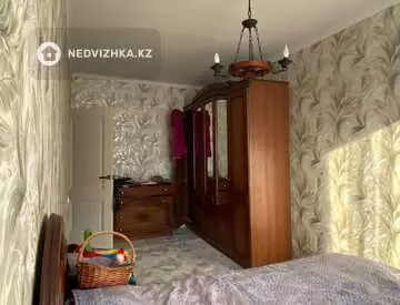 3-комнатная квартира, этаж 2 из 5, 80 м²