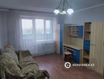 1-комнатная квартира, этаж 4 из 5, 42 м², На длительный срок