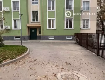 2-комнатная квартира, этаж 1 из 3, 52 м²