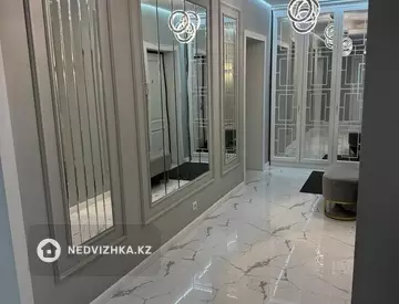3-комнатная квартира, этаж 1 из 9, 129 м²
