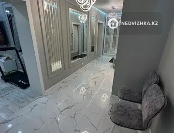 3-комнатная квартира, этаж 1 из 9, 129 м²