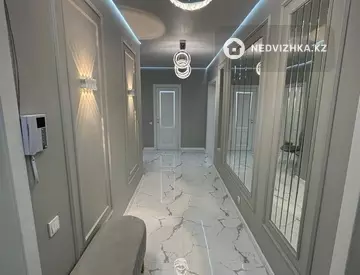 3-комнатная квартира, этаж 1 из 9, 129 м²