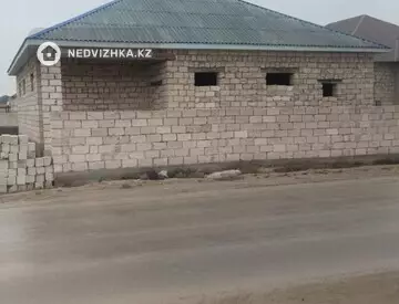 5-комнатная квартира, этаж 4 из 4, 16 м²