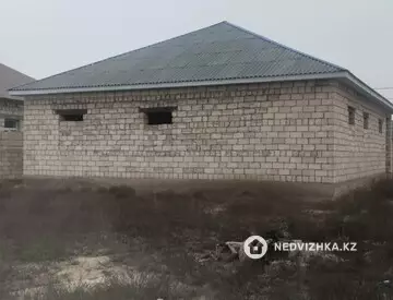 4-комнатная квартира, этаж 4 из 4, 16 м²