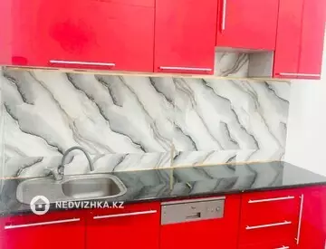 1-комнатная квартира, этаж 1 из 9, 40 м²