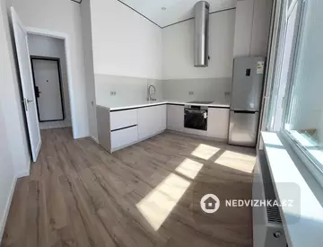 2-комнатная квартира, этаж 4 из 14, 60 м²