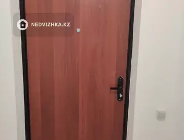 1-комнатная квартира, этаж 14 из 23, 38 м²