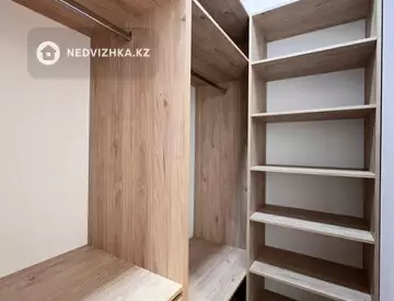 3-комнатная квартира, этаж 10 из 12, 60 м²