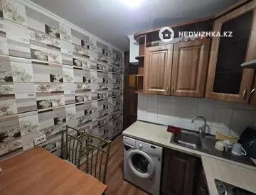 2-комнатная квартира, этаж 3 из 5, 52 м², На длительный срок