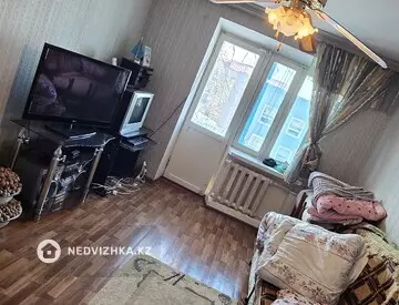 2-комнатная квартира, этаж 4 из 4, 42 м²