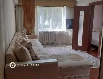 2-комнатная квартира, этаж 3 из 4, 48 м², Посуточно