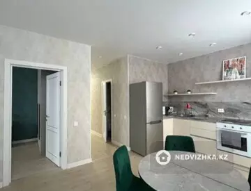 2-комнатная квартира, этаж 5 из 13, 52 м², На длительный срок