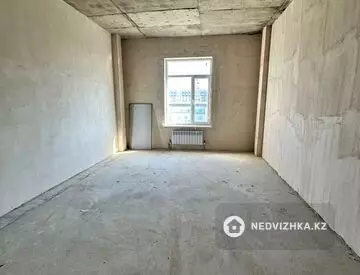 2-комнатная квартира, этаж 4 из 5, 95 м²