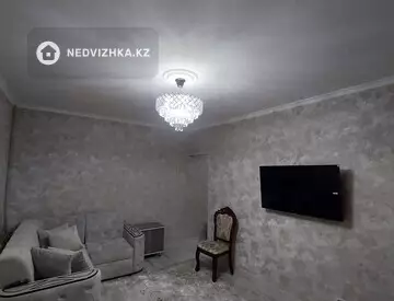 1-комнатная квартира, этаж 1 из 5, 35 м², На длительный срок