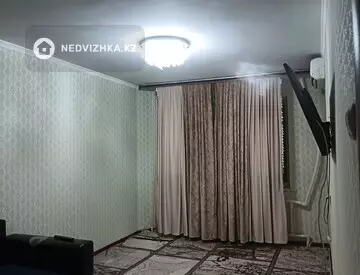 3-комнатная квартира, этаж 1 из 9, 67 м², На длительный срок