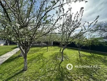 5-комнатный дом, 9.5 соток, 200 м²