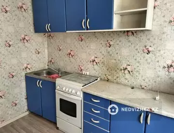 2-комнатная квартира, этаж 2 из 9, 44 м², На длительный срок