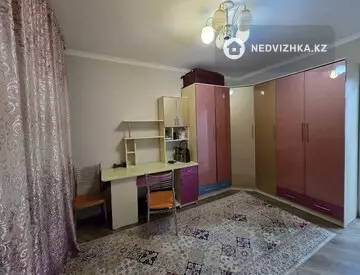 3-комнатная квартира, этаж 1 из 9, 74 м²
