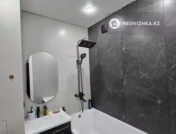 3-комнатная квартира, этаж 1 из 9, 74 м²