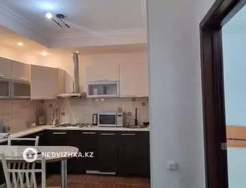 2-комнатная квартира, этаж 14 из 17, 53 м², Посуточно