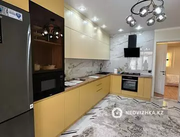 4-комнатная квартира, этаж 2 из 9, 117 м²
