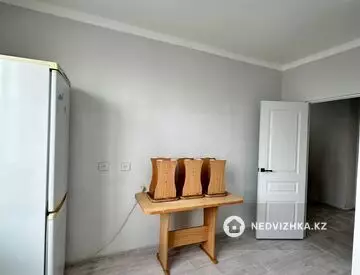 2-комнатная квартира, этаж 3 из 5, 55 м²