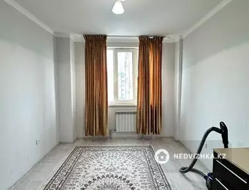 2-комнатная квартира, этаж 3 из 5, 55 м²