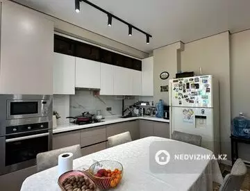 2-комнатная квартира, этаж 5 из 5, 75 м²