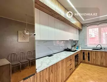 6-комнатный дом, 10 соток, 187 м²