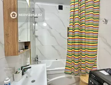2-комнатная квартира, этаж 3 из 9, 77 м²