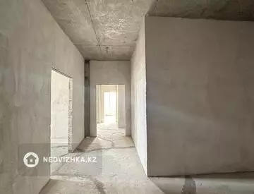 4-комнатная квартира, этаж 4 из 4, 177 м²