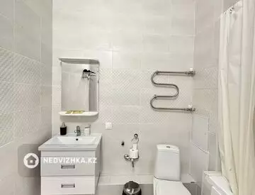 1-комнатная квартира, этаж 2 из 10, 39 м²