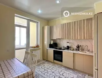 2-комнатная квартира, этаж 8 из 9, 76 м²