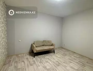 3-комнатная квартира, этаж 1 из 9, 87 м²