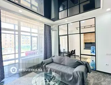 2-комнатная квартира, этаж 3 из 10, 48 м²