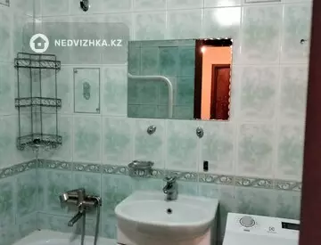 4-комнатная квартира, этаж 8 из 9, 77 м²