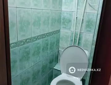 4-комнатная квартира, этаж 8 из 9, 77 м²