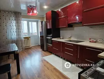 2-комнатная квартира, этаж 4 из 14, 74 м²