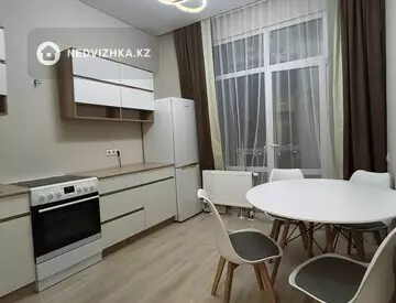 1-комнатная квартира, этаж 11 из 12, 40 м²
