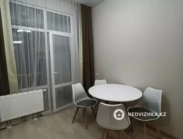 1-комнатная квартира, этаж 11 из 12, 40 м²