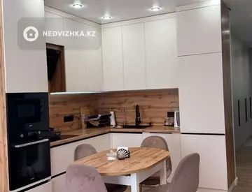 3-комнатная квартира, этаж 5 из 10, 77 м²