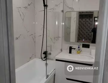 2-комнатная квартира, этаж 10 из 10, 48 м²