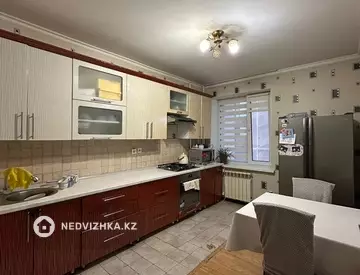 3-комнатная квартира, этаж 6 из 9, 100 м²