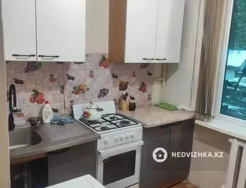 2-комнатная квартира, этаж 1 из 5, 45 м², На длительный срок