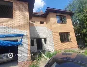 6-комнатный дом, 7 соток, 261 м²