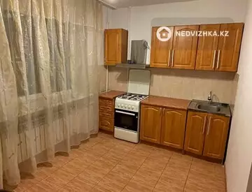 3-комнатная квартира, этаж 1 из 5, 90 м²