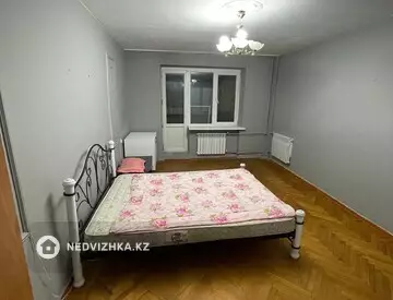 3-комнатная квартира, этаж 1 из 5, 90 м²